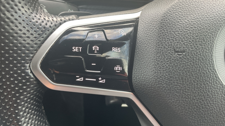 Volkswagen Golf 1.5 eTSI 150 R-Line 5dr DSG Petrol Hatchback